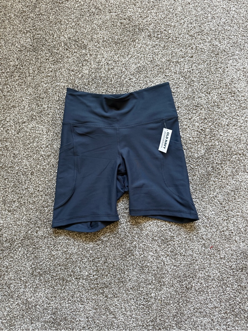 NWT Old Navy Black High-Rise Active Bike Shorts with Side Pockets